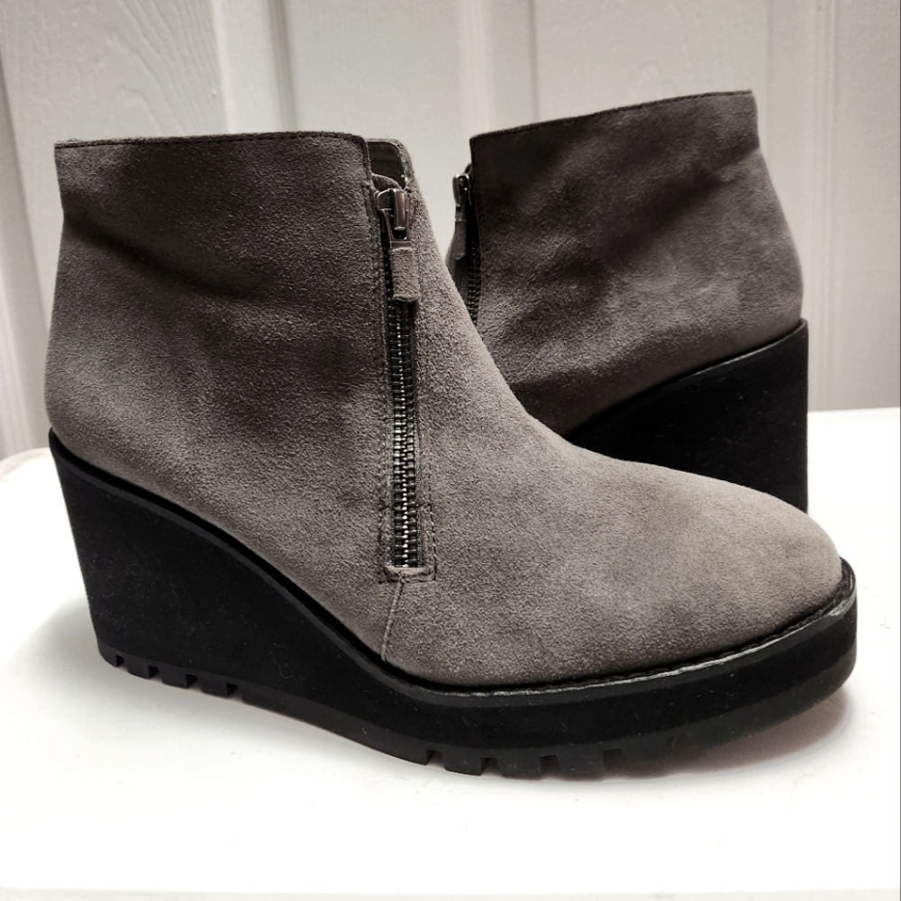 Brand New Eileen Fisher Booties